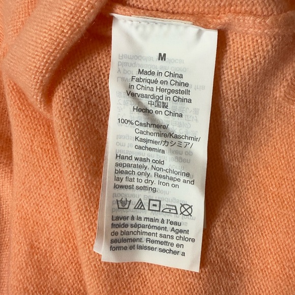 NWT J. Crew Pale Guava 100% Cashmere Slim-fit  Crewneck Sweater, Size Medium - Picture 7 of 8